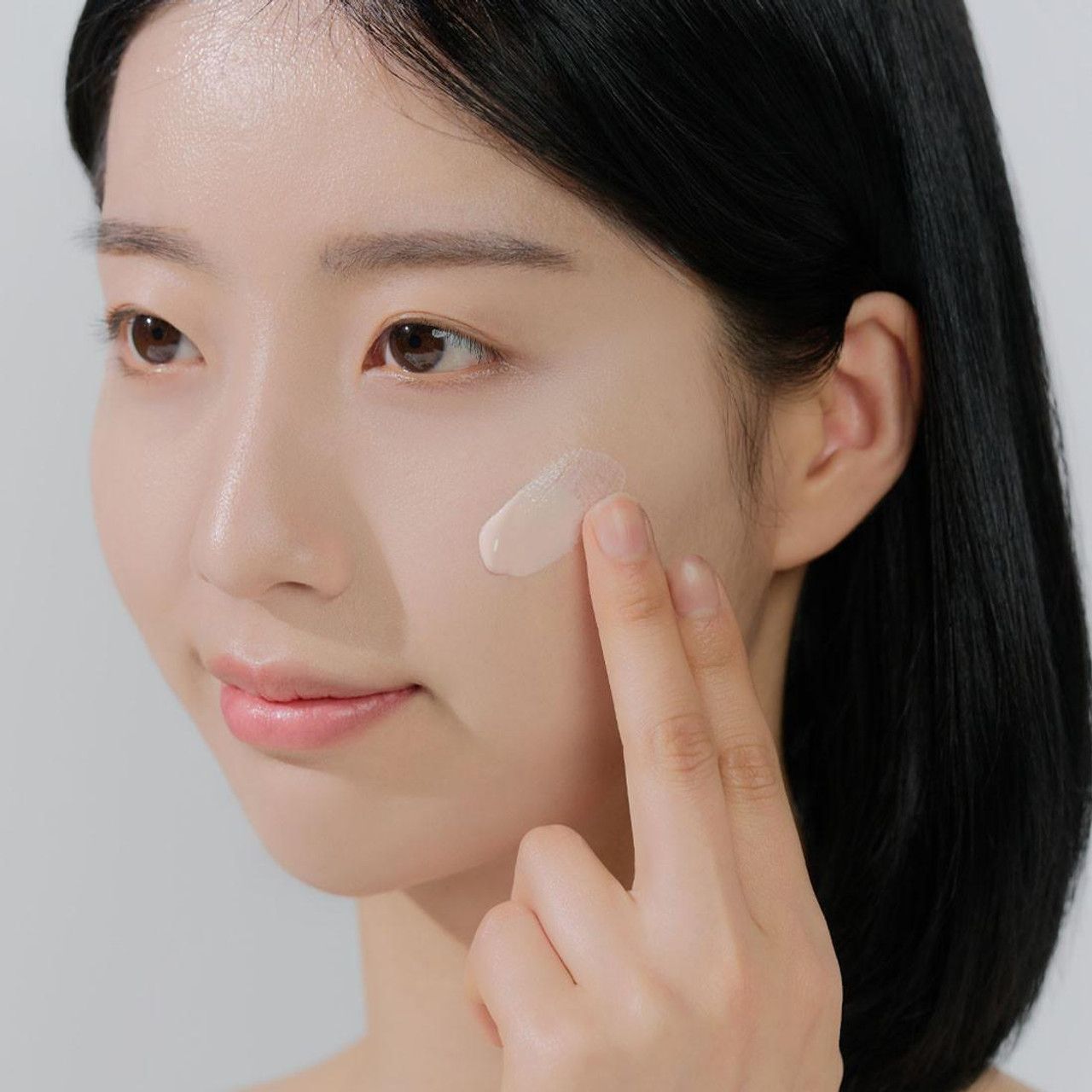 ضد آفتاب ضد لک و روشن کننده تون آپ سنتلا اسکین 1004 50 میلی لیتر / Skin 1004 - تصویر 3